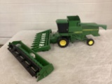 John Deere Titan II Combine with Heads