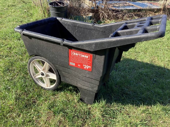 Craftsman 6.5 Cu. Ft. Yard Cart, Cracked