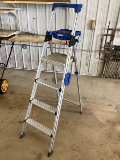 6' Platform/Step Ladder