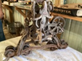 A. Olson/Advance Hay Carrier