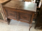 Pur-i-tone Type 508 Crank Phonograph Player w/Storage