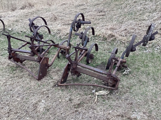 Farmall 2-Row Cultivator - Front only