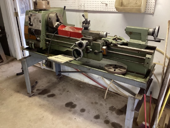 Grizzly Model DF1237G Lathe