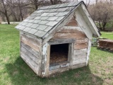 4'x4' Dog House