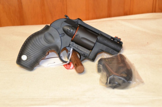 Taurus 605