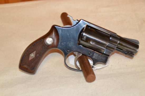 Smith & Wesson 36