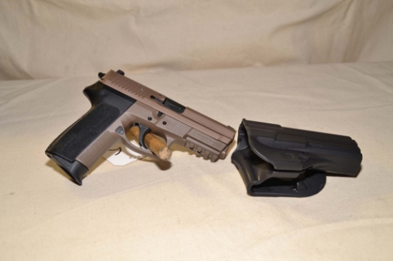 Sig Sauer - SP2022 - 9mm