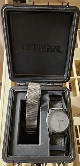 Men's Wrist Watch Citizen Eco-Drive w/ Original Case