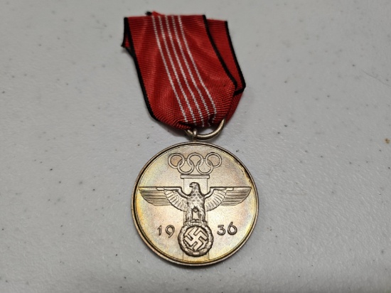 Commemorative Nazi Germany 1936 Olympic Medal