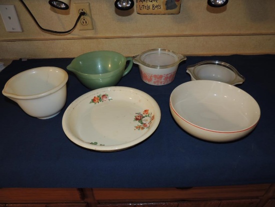 Lot of Vintage Kitchen Items