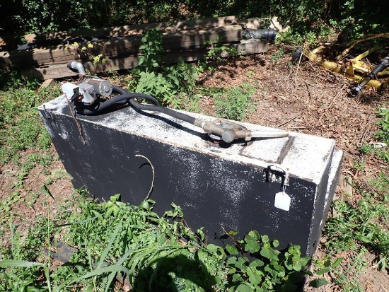 105 Gallon Fuel Tank and Pump