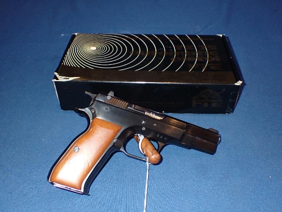 Tanfoglio Model TZ75 9mm Parabellum