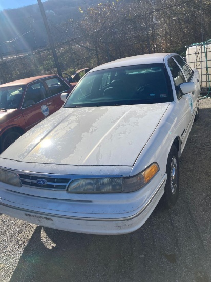 1995 Ford Crown Victoria