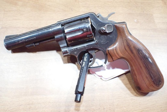 Smith and Wesson Model 10 38 Caliber