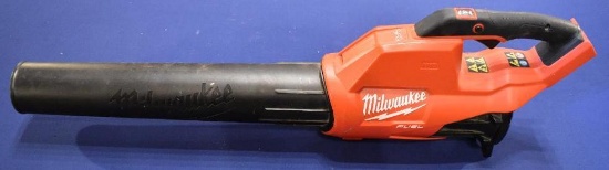 Milwaukee M18 Fuel Blower- Like new condition