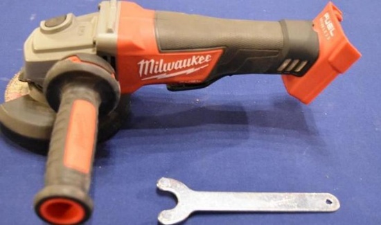 Milwaukee M18 Fuel 4 1/2"/ 5" Grinder- Like new condition