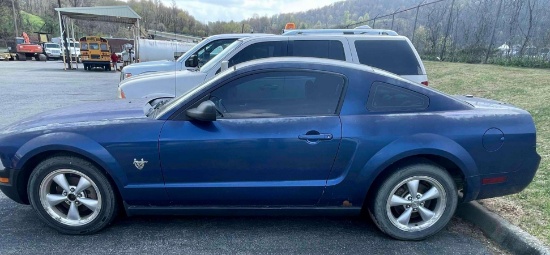 2009 Ford Mustang V6, Automatic Transmission