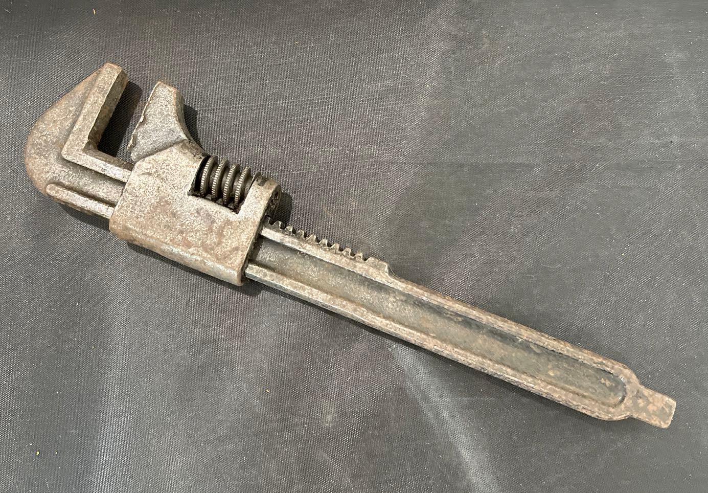 Antique 9 '' Monkey Wrench Tool