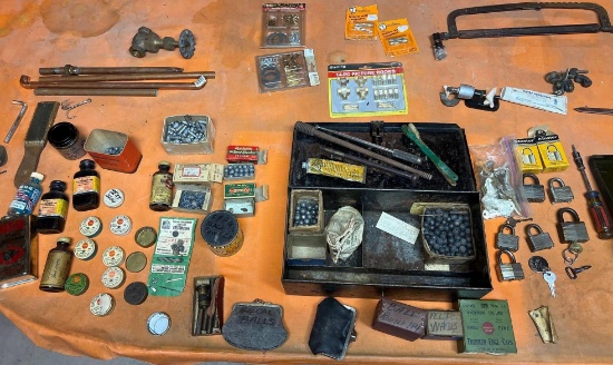 Contents of Table /Reloading and tools