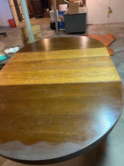 Vintage Pedestal Wooden Round Table
