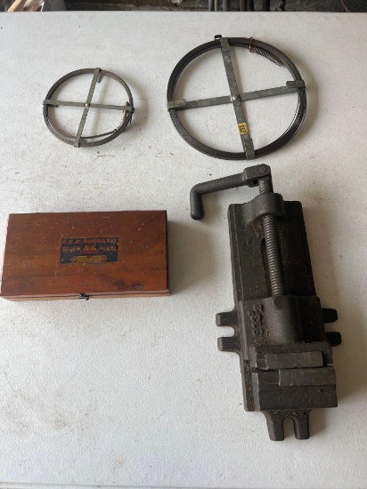 Tap and die set/Snakes/Table vice