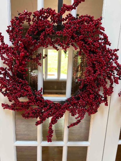 2 Wreaths with Berries