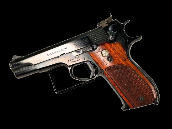 Smith & Wesson Model 52-2, 38 Special Mid- Range Pistol