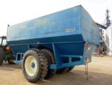 Kinze 840 Row Crop Grain Cart