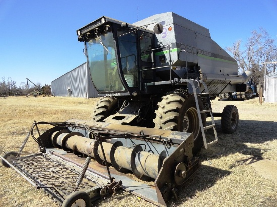 Gleaner 5052 R50 Combine (#3), 3422 Eng Hrs. (SN:R50K003296H899)