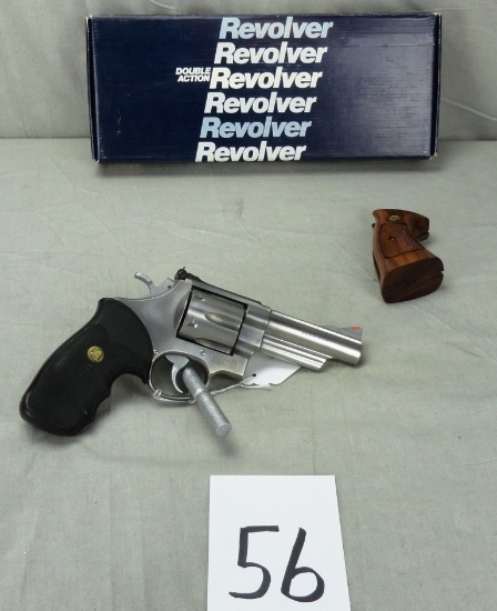 S&W M.629-3, 44-Mag., 4” SS w/Box & Extra Grips, SN:BJH9473 (Handgun)