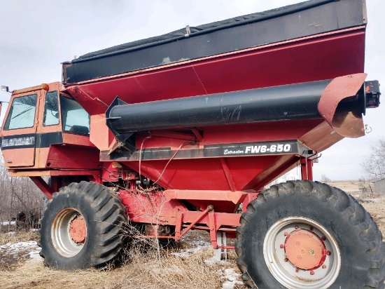 Blanchat self-propelled Grain Cart 650-700 bu AS-IS