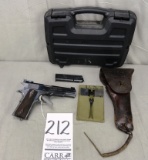 Colt  US Army 1911, 45 Auto, Mfg. 1945 SN:236471 w/US Holster, (3) Extra Mags (Handgun)