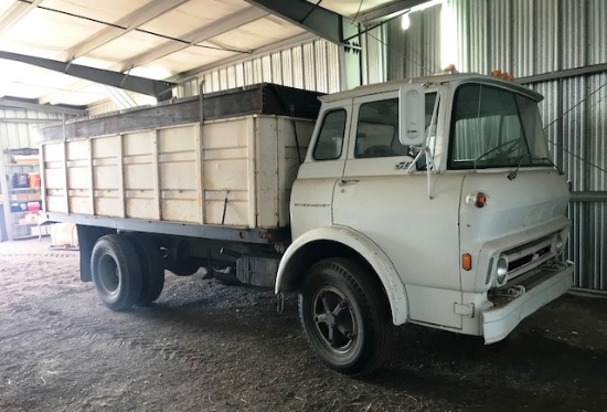 1972 Chevy Tilt Cab, 121,000 Miles (10,000 Miles on Complete New 350 V8), 5x2-Sp., Power Steering