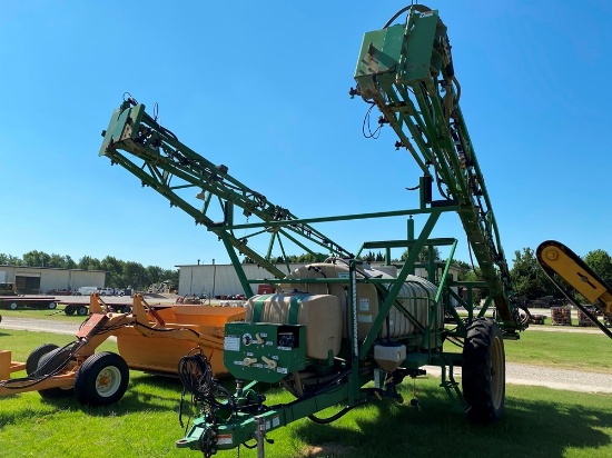 Great Plains TSF1080 Sprayer, 90' Booms w/Foam Markers & SCS 450 Raven Monitor (#33)