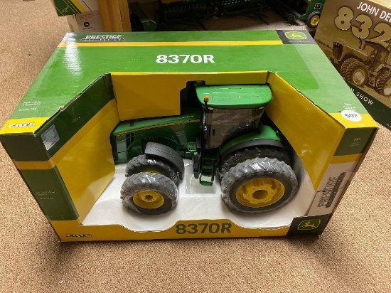 John Deere 8370 R prestige collection