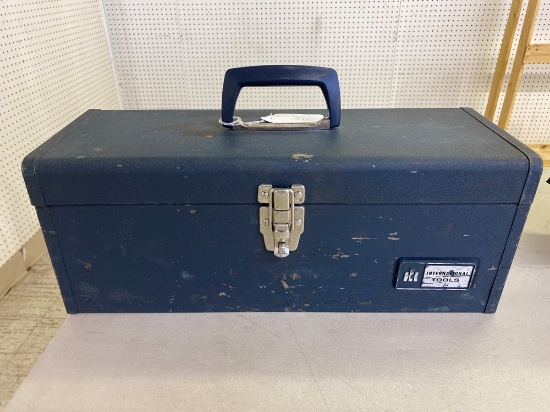International Toolbox - blue with tray