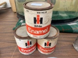 IH 990912-R1 IH Enamal Paint Quarts (Qty 3) , No 901 White, NOS