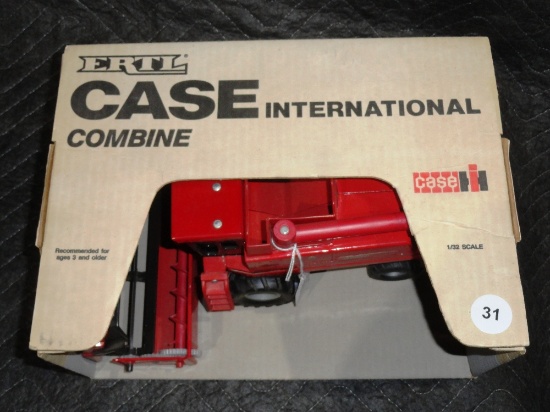 Case/IH 1680 Combine, 2 Hds., NIB, #443