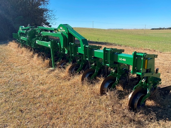 2017 Great Plains LC-40-1630 Cultivator, 30" Row w/Shank Option, Like New