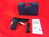 Beretta 92FS, 9mm, SN:BER509522 w/Box & Extra Mag (Handgun)