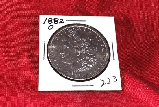 1882-O Silver Dollar (x1)