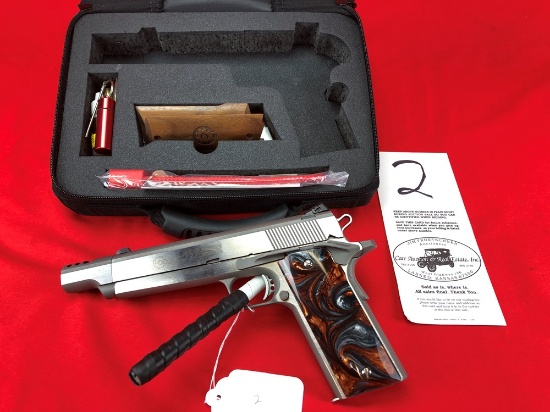 Coonan 357 Magnum, SN:DBA1488 w/Case & Extra Grips (HG)