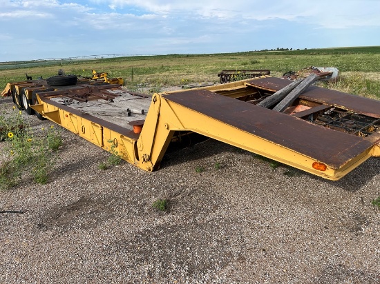 Fontaine Front Detach Crawler Trailer with Self-Contained Hydraulic System