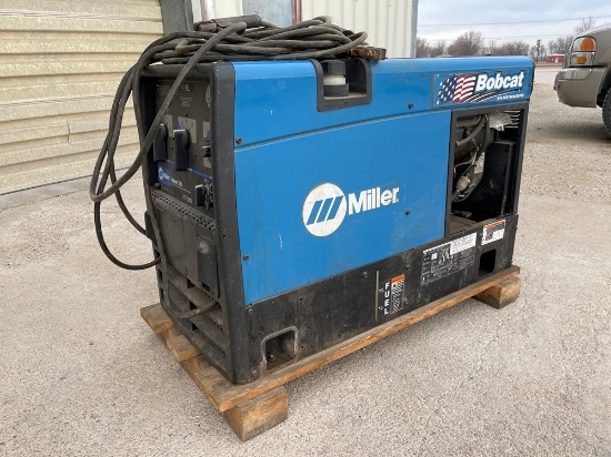 Miller Bobcat 225 Welder/Generator (238.4 hrs)