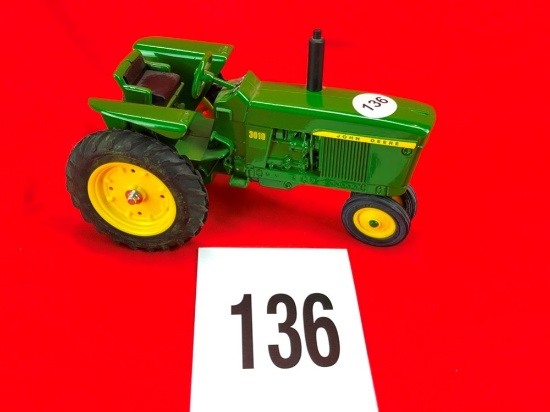 John Deere 3010
