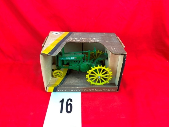 John Deere G w/Box