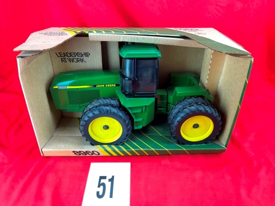 John Deere 8960 w/Box