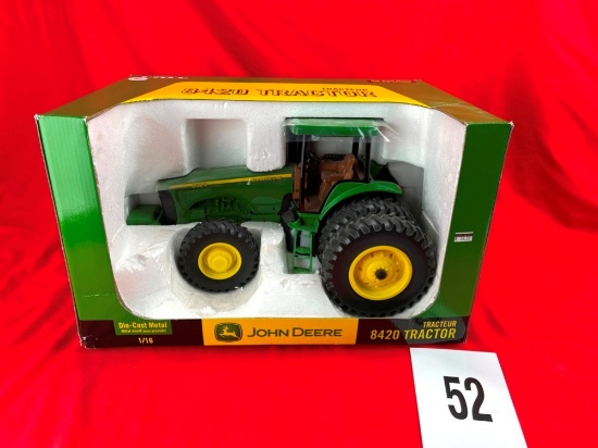 John Deere 8420 w/Box