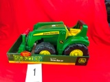 John Deere Big Scoop Tractor w/Box