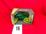 John Deere G w/Box